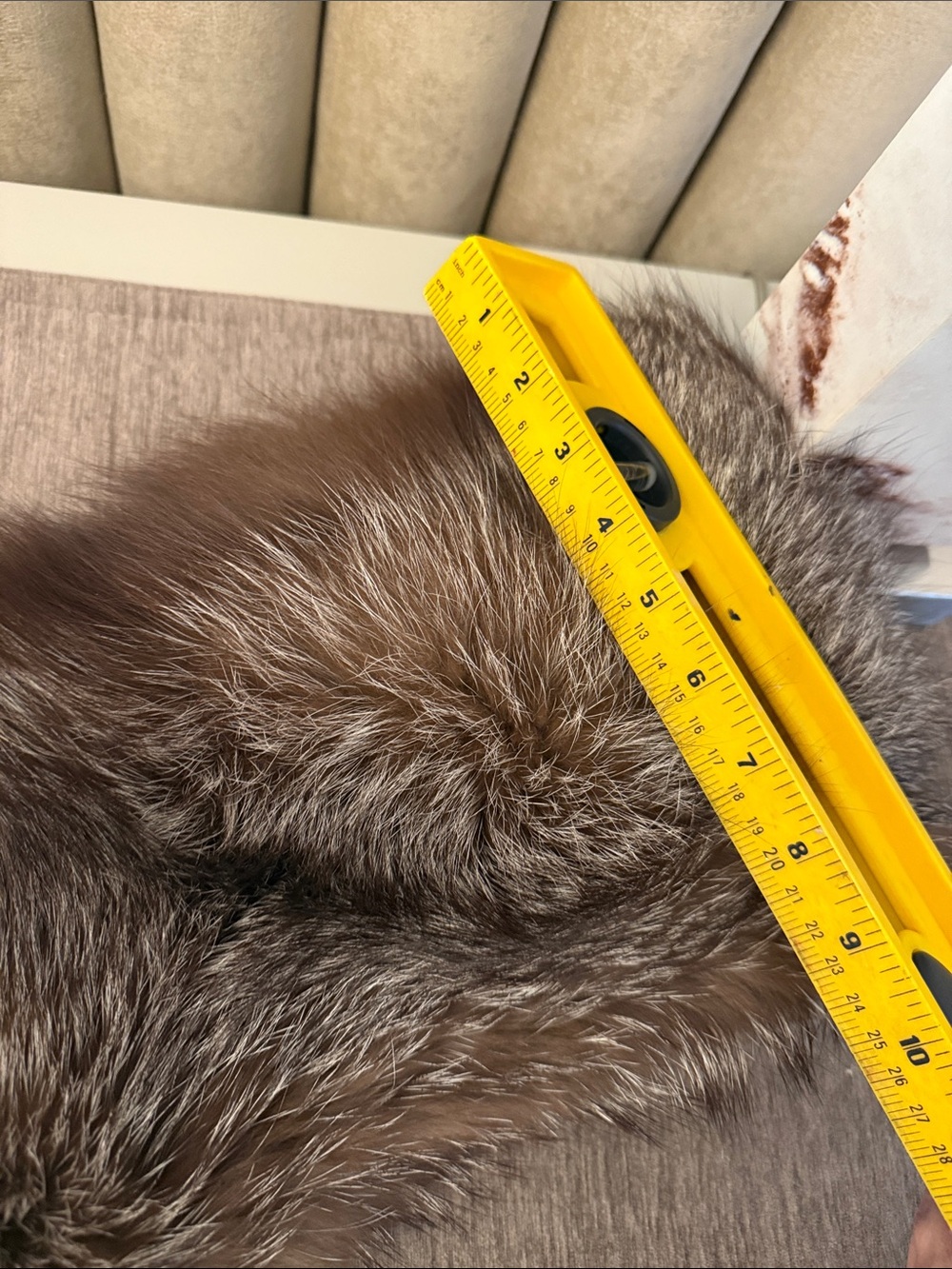 Silver fox fur shawl - Picture 7 of 8